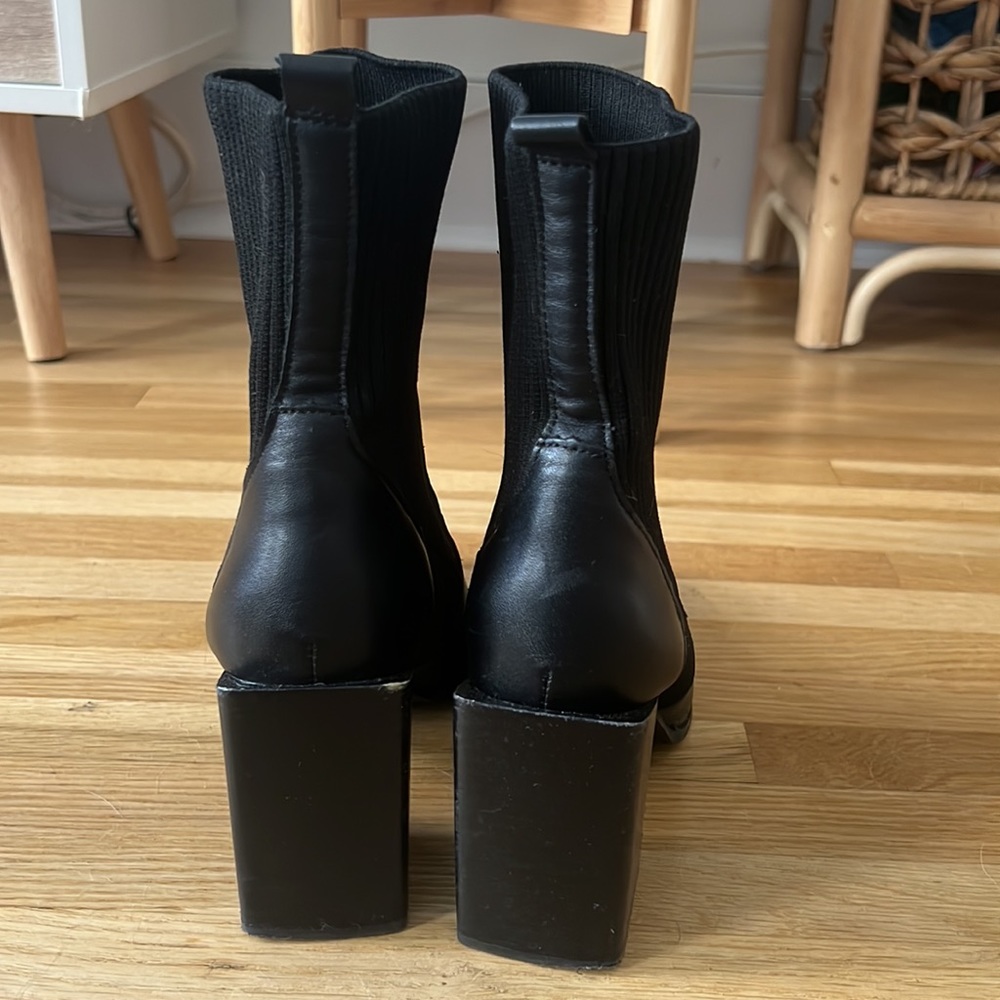Steve Madden Black Pointed Block Heel Sock Booties - Picture 4 of 7